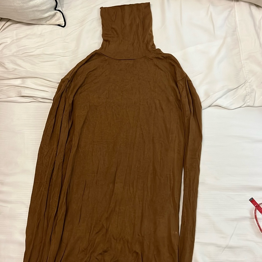 Totême Arenzano turtleneck